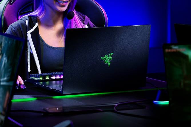 jp Razer ブレードをカスタマイズ 16 一色 PN827 ラップトップ