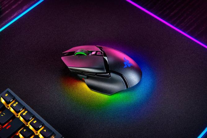 jp Razer バジリスクv3プロ 黒 PN8231 ネズミ